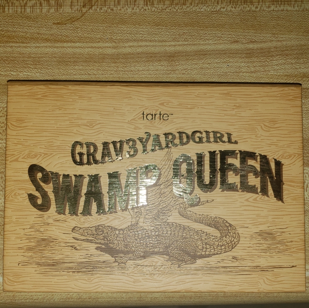 Tarte Grav3yardGirl Swamp Queen Palette